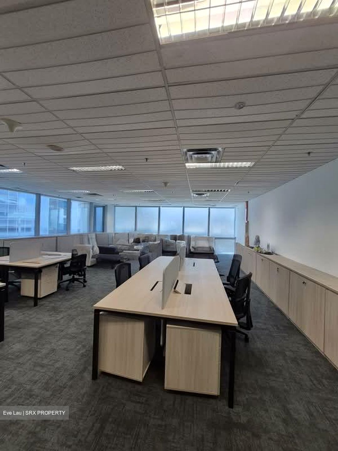 Income At Raffles (D1), Office #553867451